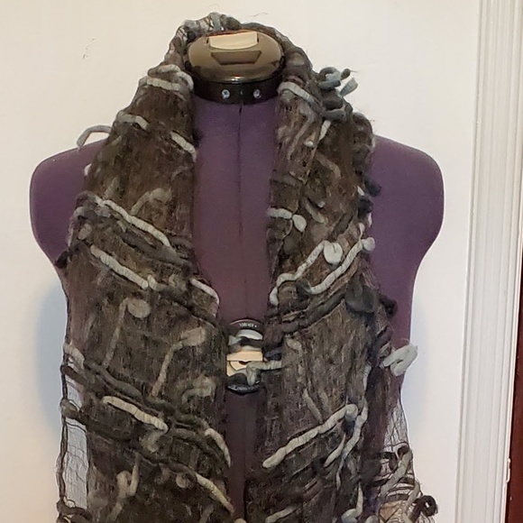 Mesh Scarf - Picture 1 of 3